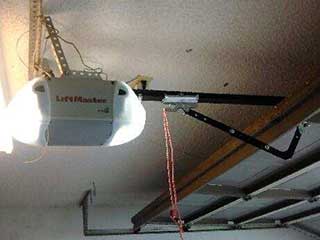 When You Should Replace Your Garage Door Opener | Garage Door Repair Woodbridge, CT When You Should Replace Your Garage Door Opener | Garage Door Repair Woodbridge, CT